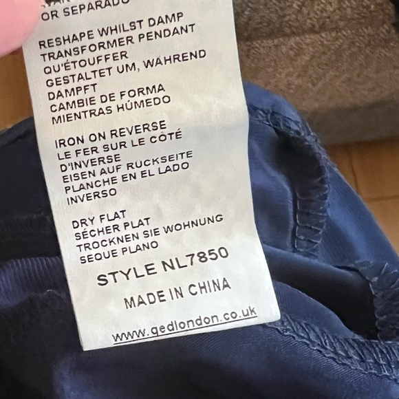 QED London Navy Blue Oversized Romper NWT Medium - Picture 11 of 12